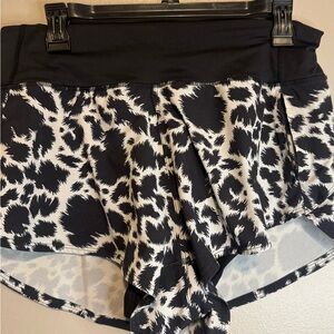 Outdoor Voices Black and White Athletic Shorts L size